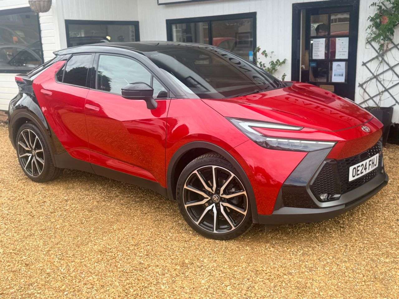 A 2024 TOYOTA C-HR 2.0 VVT-h GR SPORT SUV 5dr Petrol Hybrid CVT Euro 6 (s/s) (197 ps) A 2024 TOYOTA C-HR 2.0 VVT-h GR SPORT SUV 5dr Petrol Hybrid CVT Euro 6 (s/s) (197 ps)