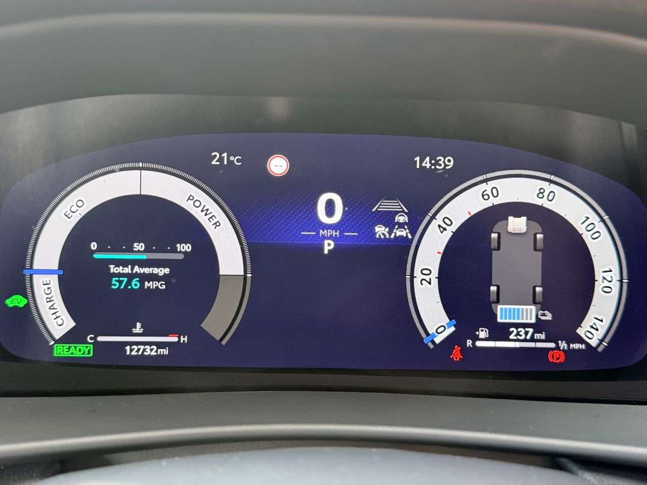 A 2024 TOYOTA C-HR 2.0 VVT-h GR SPORT SUV 5dr Petrol Hybrid CVT Euro 6 (s/s) (197 ps) A 2024 TOYOTA C-HR 2.0 VVT-h GR SPORT SUV 5dr Petrol Hybrid CVT Euro 6 (s/s) (197 ps)