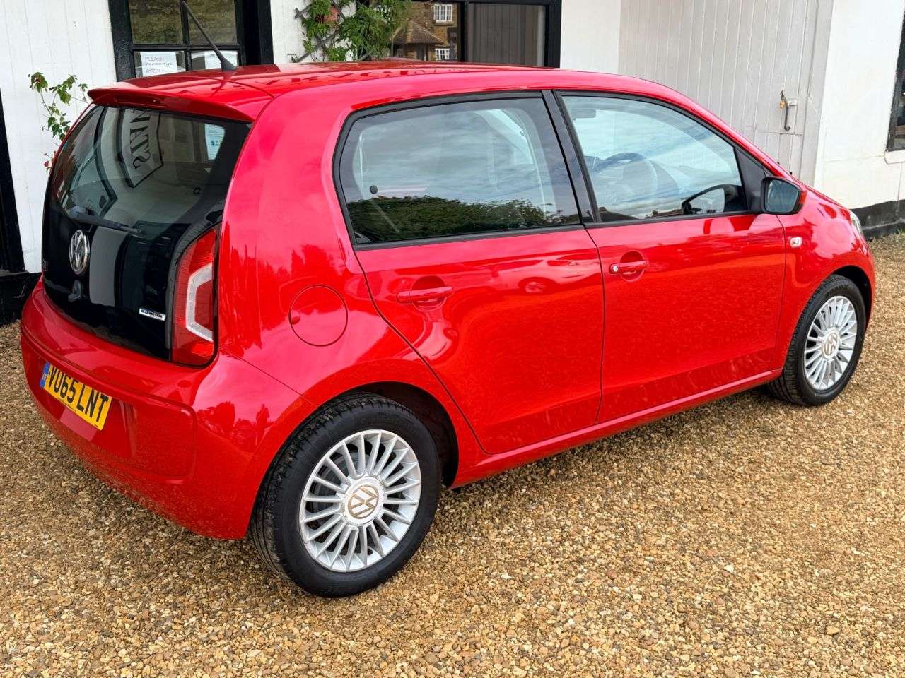 2015 VOLKSWAGEN UP! 2015 VOLKSWAGEN UP!