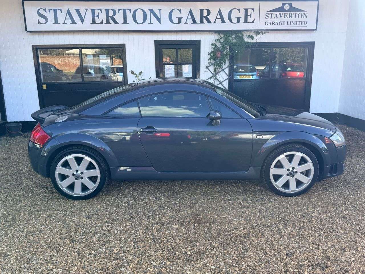 2004 AUDI TT 2004 AUDI TT