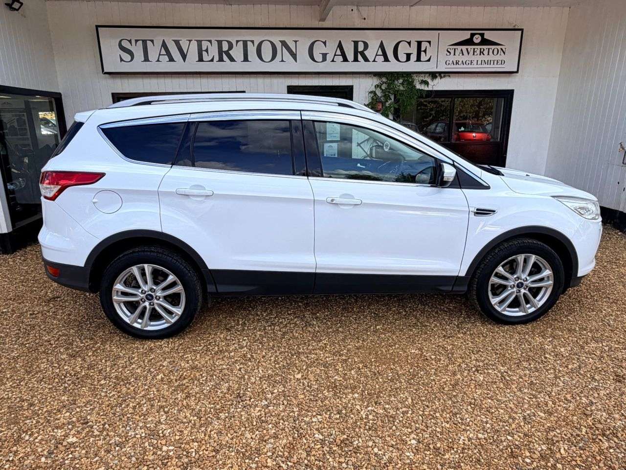 2015 FORD KUGA 2015 FORD KUGA