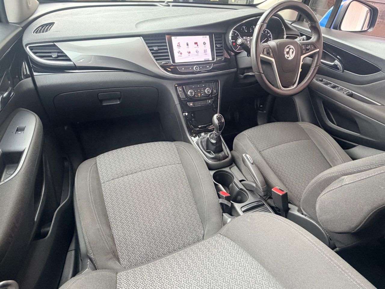 A 2016 VAUXHALL MOKKA X 1.4i Turbo Design Nav SUV 5dr Petrol Manual Euro 6 (s/s) (140 ps) A 2016 VAUXHALL MOKKA X 1.4i Turbo Design Nav SUV 5dr Petrol Manual Euro 6 (s/s) (140 ps)