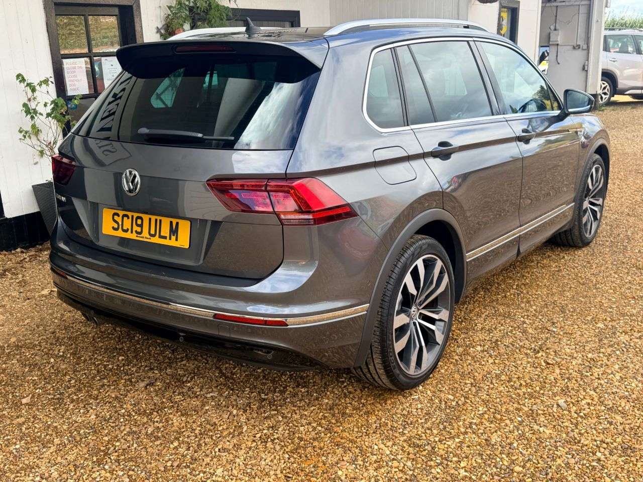 2019 VOLKSWAGEN TIGUAN 2019 VOLKSWAGEN TIGUAN