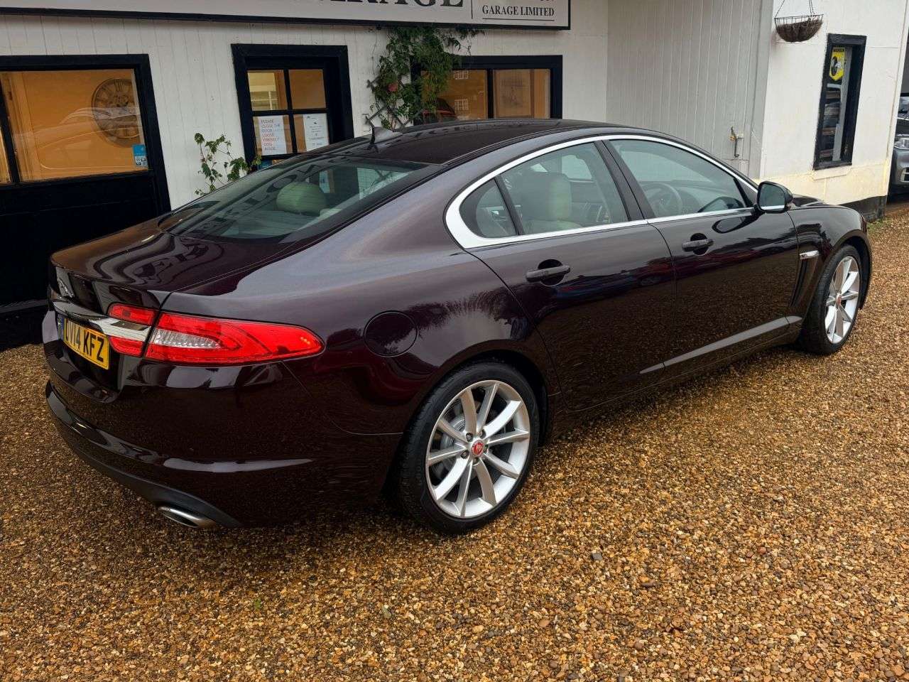2014 JAGUAR XF 2014 JAGUAR XF