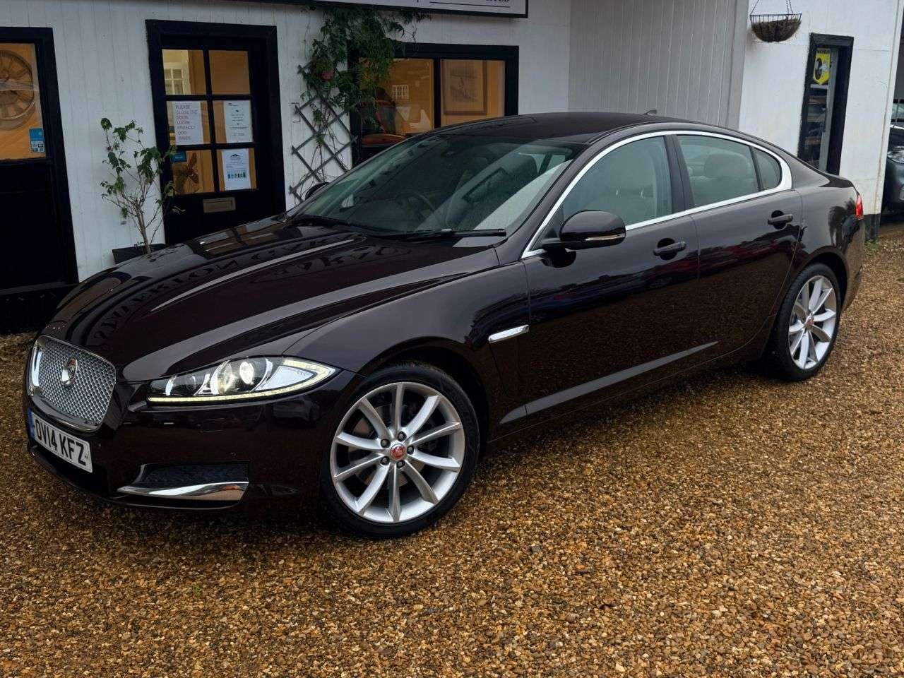 2014 JAGUAR XF 2014 JAGUAR XF