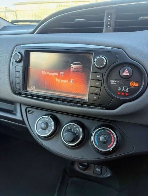 2015 TOYOTA YARIS 2015 TOYOTA YARIS