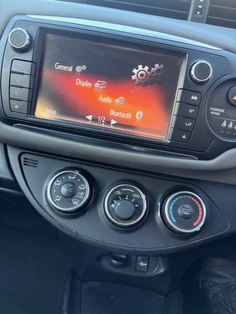 2015 TOYOTA YARIS 2015 TOYOTA YARIS