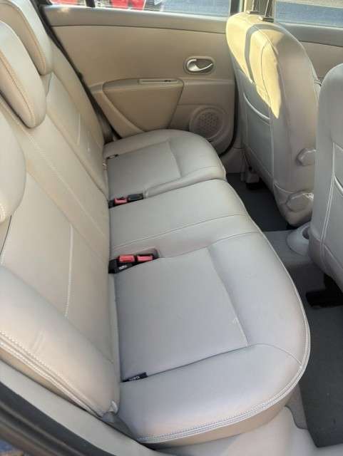 2010 RENAULT CLIO 2010 RENAULT CLIO