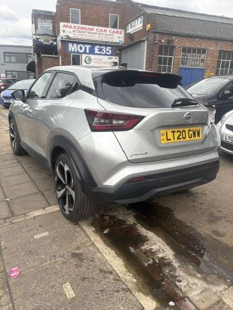 A 2020 NISSAN JUKE 1.0 DIG-T Tekna SUV 5dr Petrol DCT Auto Euro 6 (s/s) (117 ps) A 2020 NISSAN JUKE 1.0 DIG-T Tekna SUV 5dr Petrol DCT Auto Euro 6 (s/s) (117 ps)