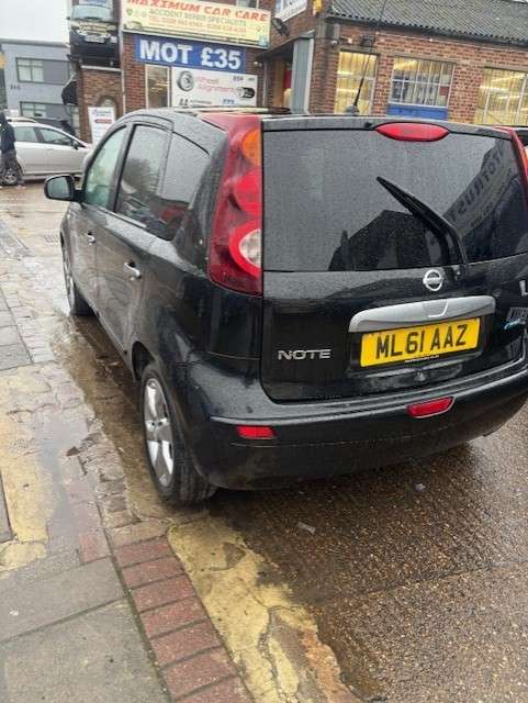 A 2011 NISSAN NOTE 1.4 16V n-tec Hatchback 5dr Petrol Manual Euro 5 (88 ps) A 2011 NISSAN NOTE 1.4 16V n-tec Hatchback 5dr Petrol Manual Euro 5 (88 ps)