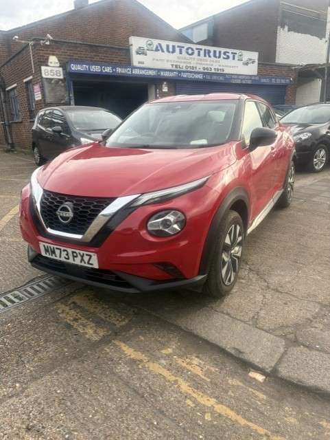 A 2023 NISSAN JUKE 1.0 DIG-T Acenta SUV 5dr Petrol DCT Auto Euro 6 (s/s) (117 ps) A 2023 NISSAN JUKE 1.0 DIG-T Acenta SUV 5dr Petrol DCT Auto Euro 6 (s/s) (117 ps)