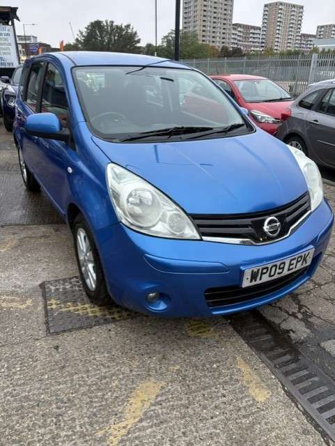 A 2009 NISSAN NOTE 1.6 16V Acenta Hatchback 5dr Petrol Auto Euro 4 (110 ps) A 2009 NISSAN NOTE 1.6 16V Acenta Hatchback 5dr Petrol Auto Euro 4 (110 ps)