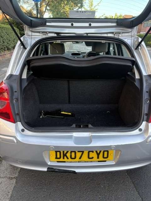 A 2007 RENAULT CLIO E-TECH automatic A 2007 RENAULT CLIO E-TECH automatic