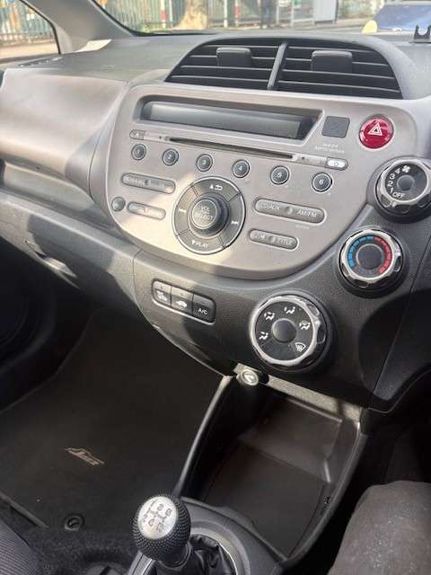 2010 HONDA JAZZ 2010 HONDA JAZZ