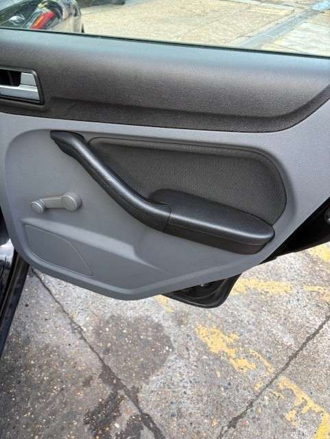 2010 FORD FOCUS 2010 FORD FOCUS