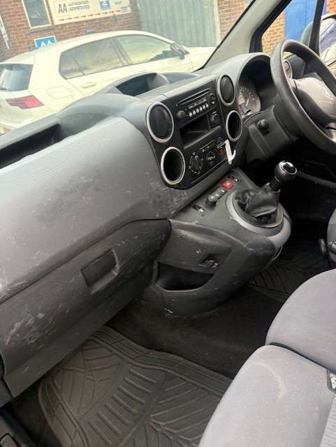 2014 PEUGEOT PARTNER 2014 PEUGEOT PARTNER