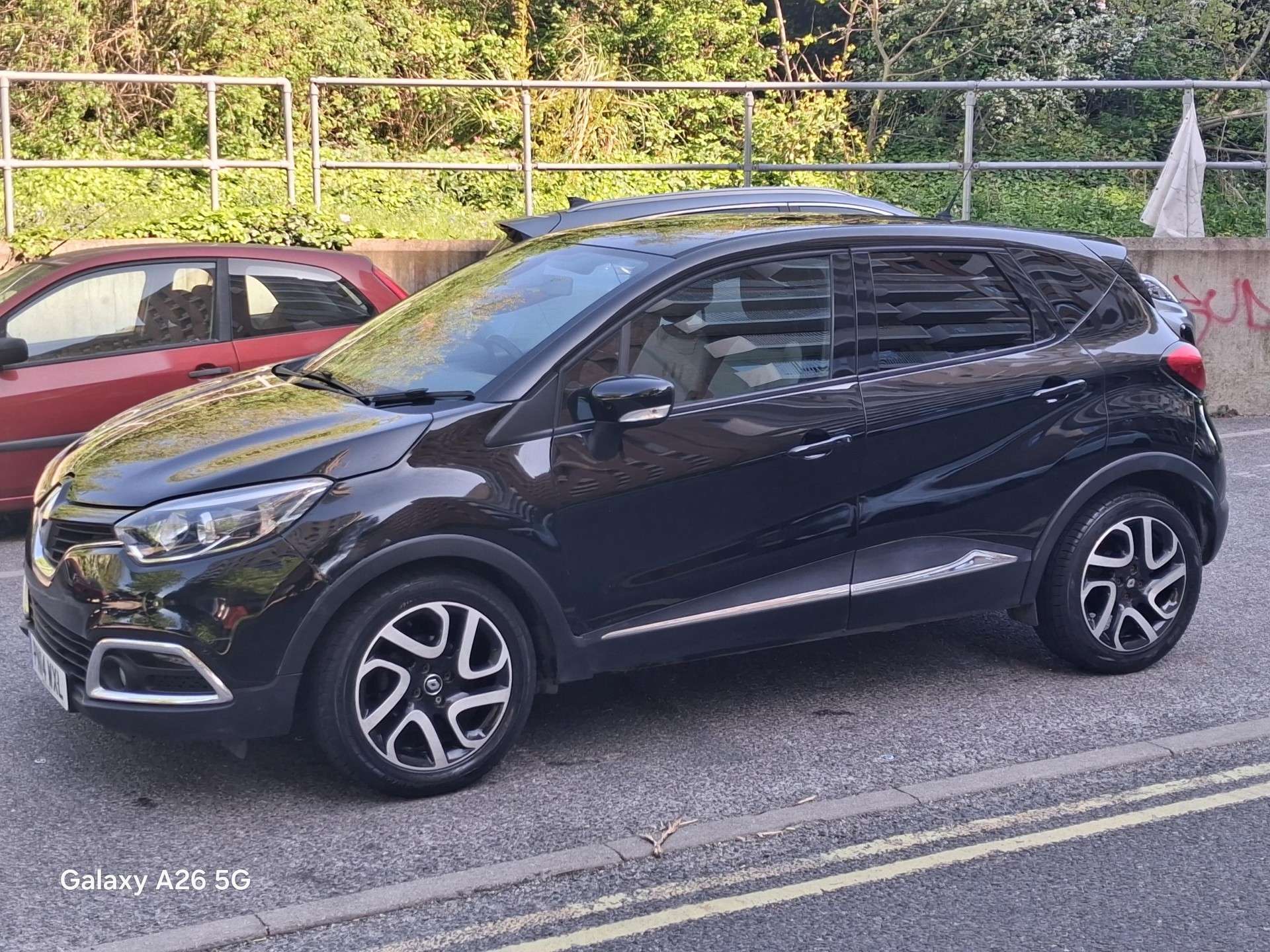 A 2014 RENAULT CAPTUR 0.9 TCe ENERGY Dynamique S MediaNav SUV 5dr Petrol Manual Euro 5 (s/s) (90 ps) A 2014 RENAULT CAPTUR 0.9 TCe ENERGY Dynamique S MediaNav SUV 5dr Petrol Manual Euro 5 (s/s) (90 ps)