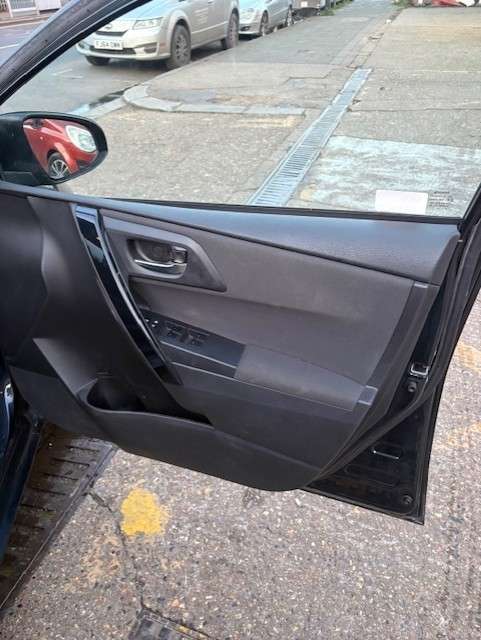 2016 TOYOTA AURIS 2016 TOYOTA AURIS