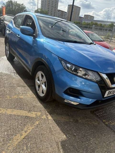 A 2018 NISSAN QASHQAI 1.2 DIG-T Acenta SUV 5dr Petrol Manual Euro 6 (s/s) (115 ps) A 2018 NISSAN QASHQAI 1.2 DIG-T Acenta SUV 5dr Petrol Manual Euro 6 (s/s) (115 ps)
