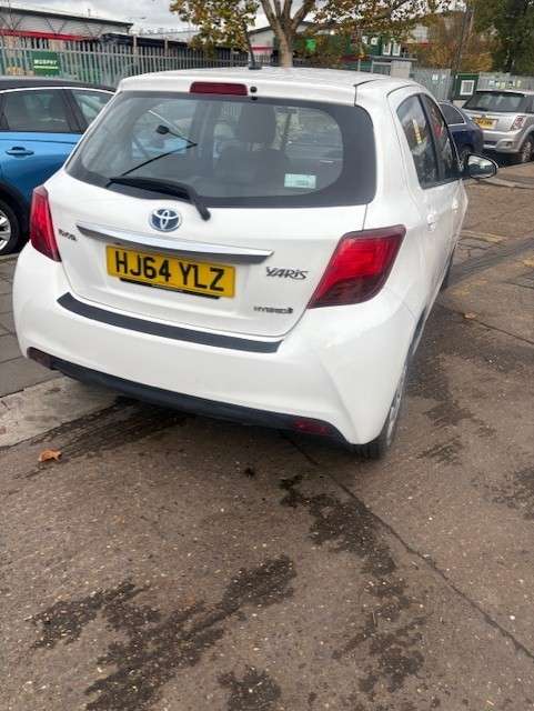 2015 TOYOTA YARIS 2015 TOYOTA YARIS