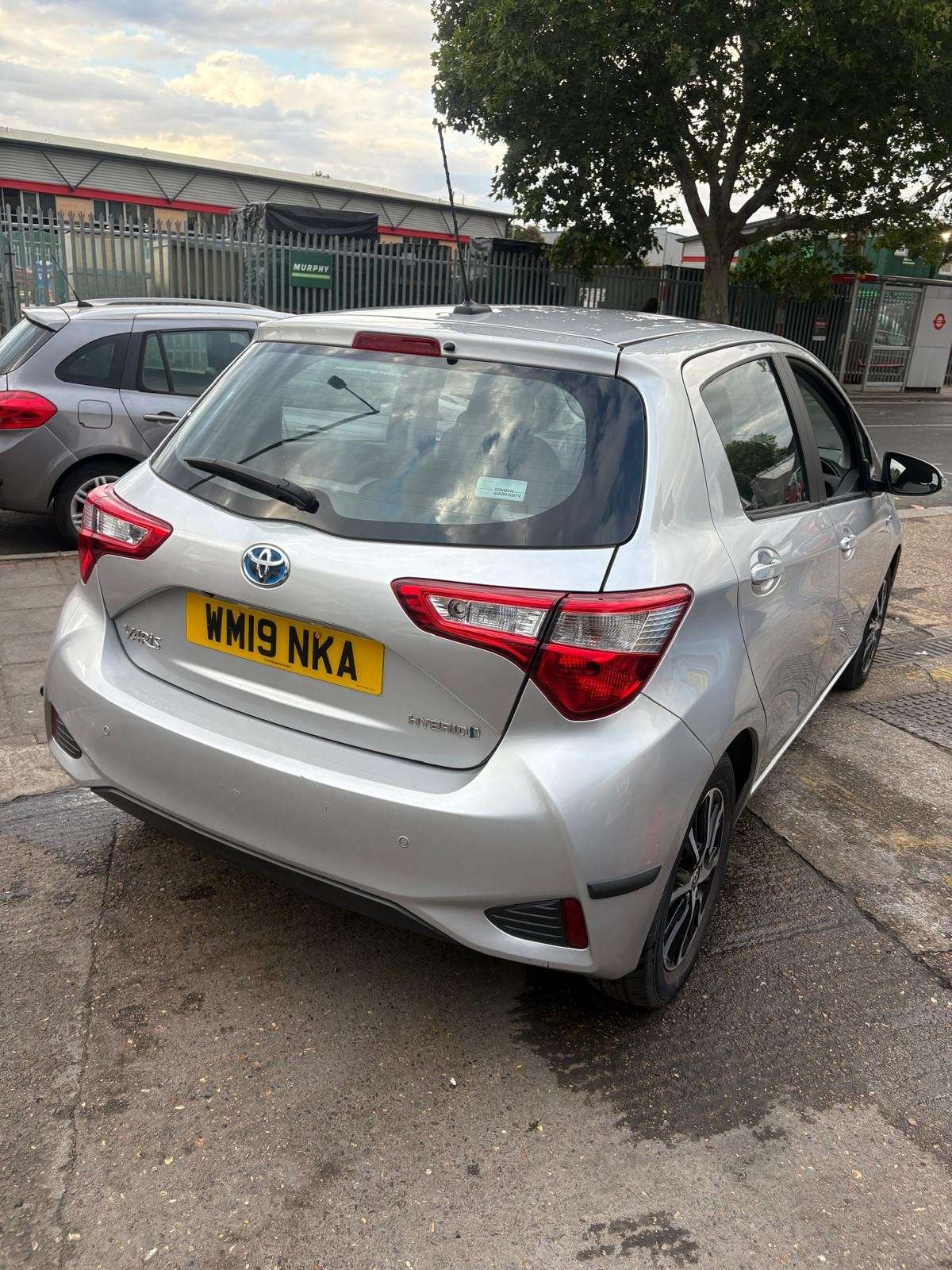 A 2019 TOYOTA YARIS 1.5 VVT-h Icon Tech Hatchback 5dr Petrol Hybrid E-CVT Euro 6 (s/s) (100 ps) A 2019 TOYOTA YARIS 1.5 VVT-h Icon Tech Hatchback 5dr Petrol Hybrid E-CVT Euro 6 (s/s) (100 ps)
