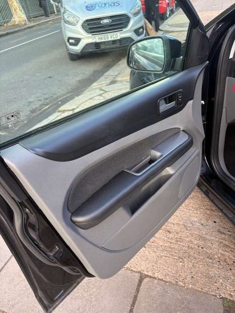 2010 FORD FOCUS 2010 FORD FOCUS