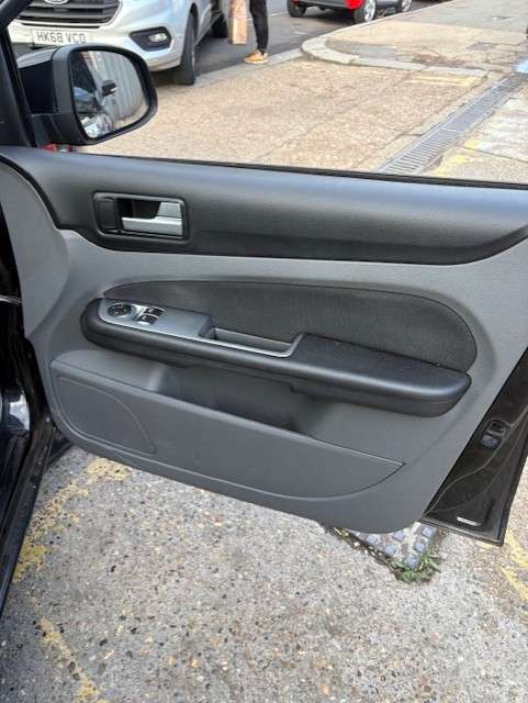 2010 FORD FOCUS 2010 FORD FOCUS