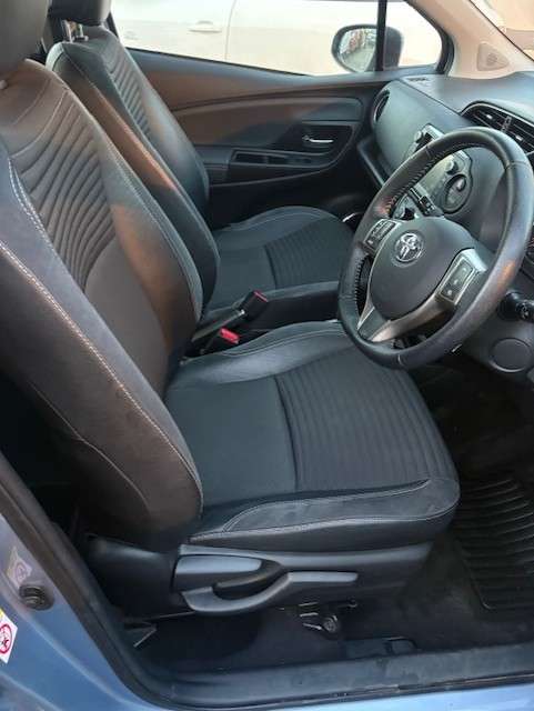 2015 TOYOTA YARIS 2015 TOYOTA YARIS