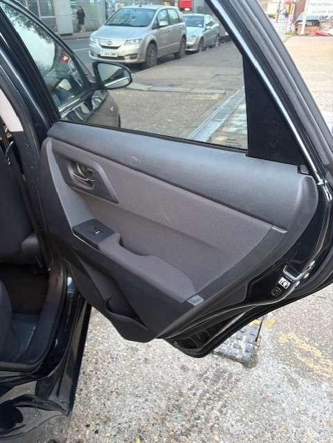 2016 TOYOTA AURIS 2016 TOYOTA AURIS