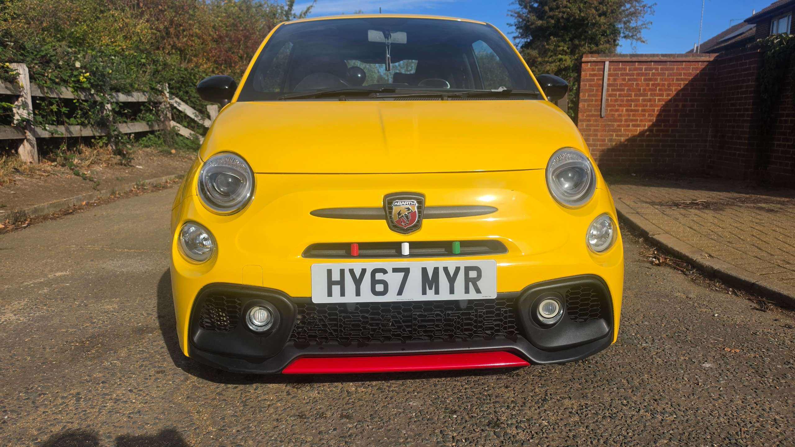 2017 ABARTH 595 2017 ABARTH 595