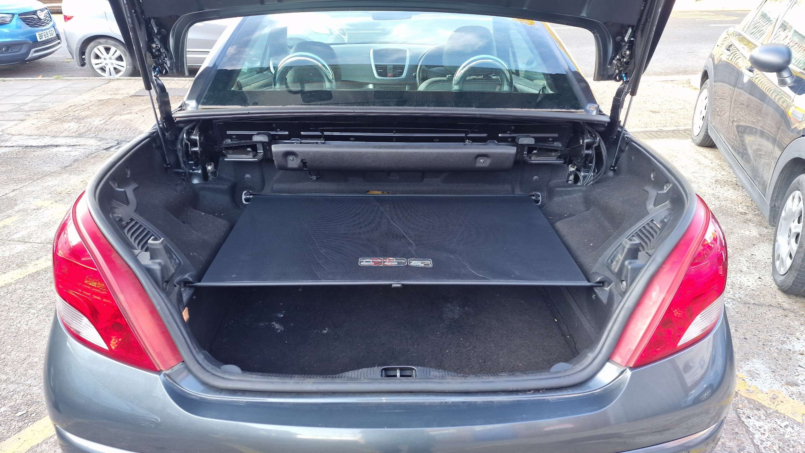 2012 PEUGEOT 207 CC 2012 PEUGEOT 207 CC