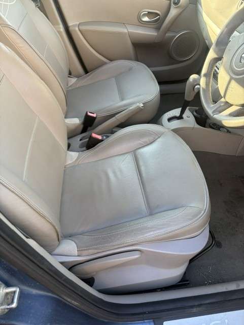 2010 RENAULT CLIO 2010 RENAULT CLIO