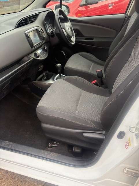 2015 TOYOTA YARIS 2015 TOYOTA YARIS