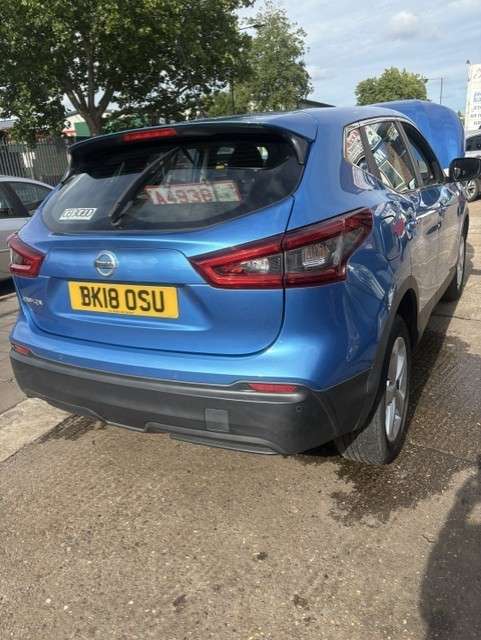 A 2018 NISSAN QASHQAI 1.2 DIG-T Acenta SUV 5dr Petrol Manual Euro 6 (s/s) (115 ps) A 2018 NISSAN QASHQAI 1.2 DIG-T Acenta SUV 5dr Petrol Manual Euro 6 (s/s) (115 ps)