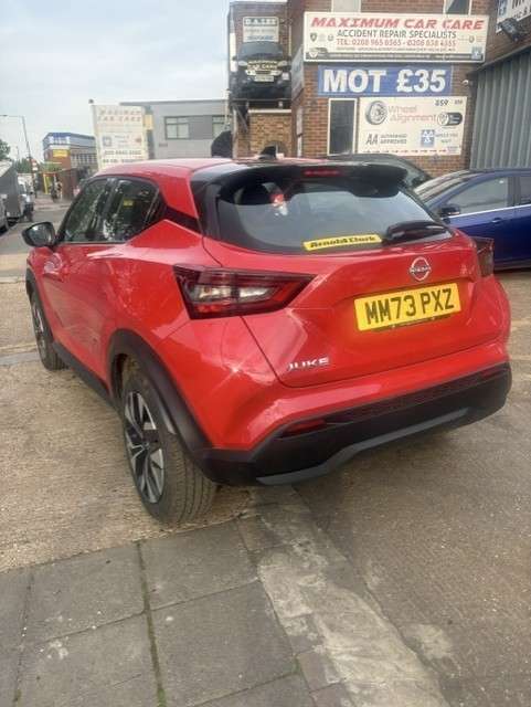A 2023 NISSAN JUKE 1.0 DIG-T Acenta SUV 5dr Petrol DCT Auto Euro 6 (s/s) (117 ps) A 2023 NISSAN JUKE 1.0 DIG-T Acenta SUV 5dr Petrol DCT Auto Euro 6 (s/s) (117 ps)