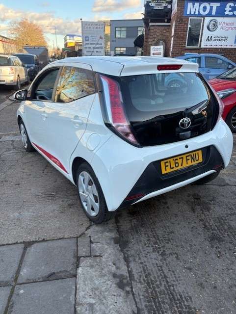 2017 TOYOTA AYGO 2017 TOYOTA AYGO