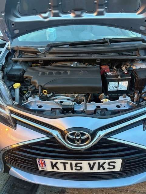 2015 TOYOTA YARIS 2015 TOYOTA YARIS