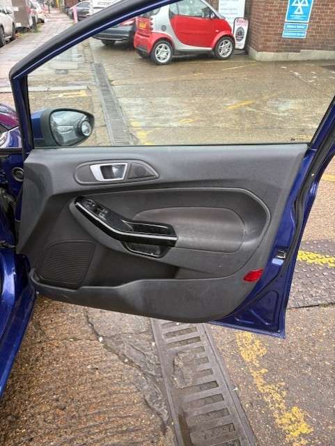 2015 FORD FIESTA 2015 FORD FIESTA