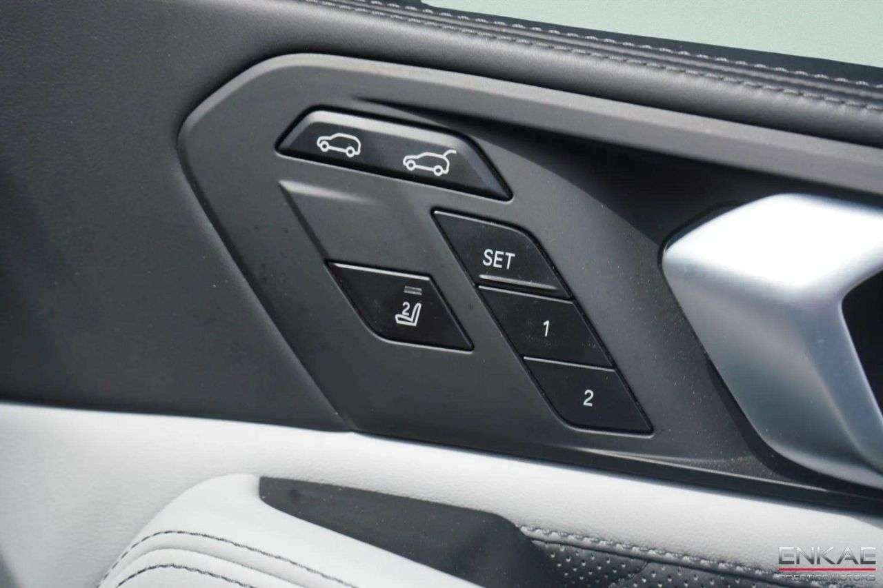 2021 BMW X6 M 2021 BMW X6 M