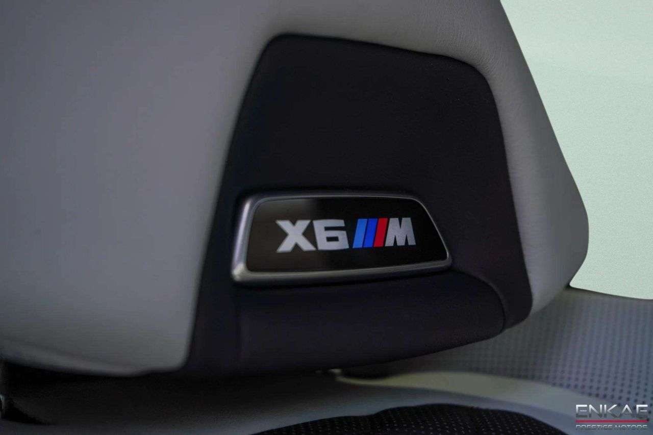 2021 BMW X6 M 2021 BMW X6 M