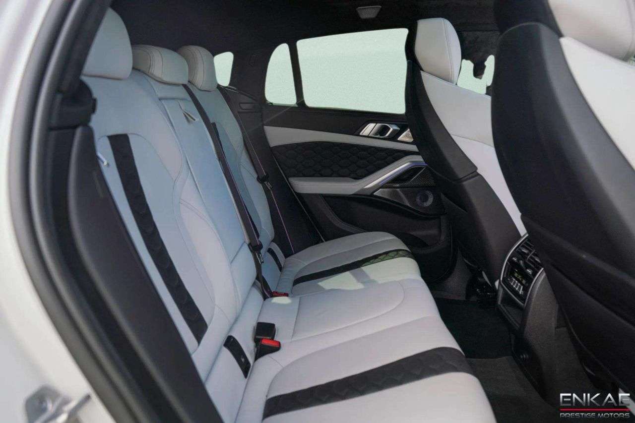 2021 BMW X6 M 2021 BMW X6 M