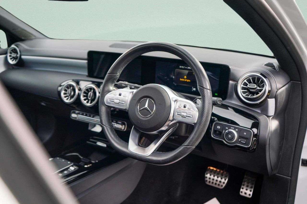 A 2022 MERCEDES-BENZ A-CLASS 1.3 A180 AMG Line Edition (Premium Plus) Hatchback 5dr Petrol 7G-DCT Euro 6 A 2022 MERCEDES-BENZ A-CLASS 1.3 A180 AMG Line Edition (Premium Plus) Hatchback 5dr Petrol 7G-DCT Euro 6