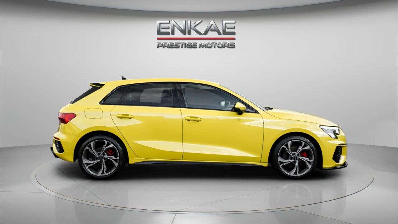 A 2021 AUDI A3 1.0 TFSI 30 S line Sportback 5dr Petrol S Tronic Euro 6 (s/s) (110 ps) BODY A 2021 AUDI A3 1.0 TFSI 30 S line Sportback 5dr Petrol S Tronic Euro 6 (s/s) (110 ps) BODY