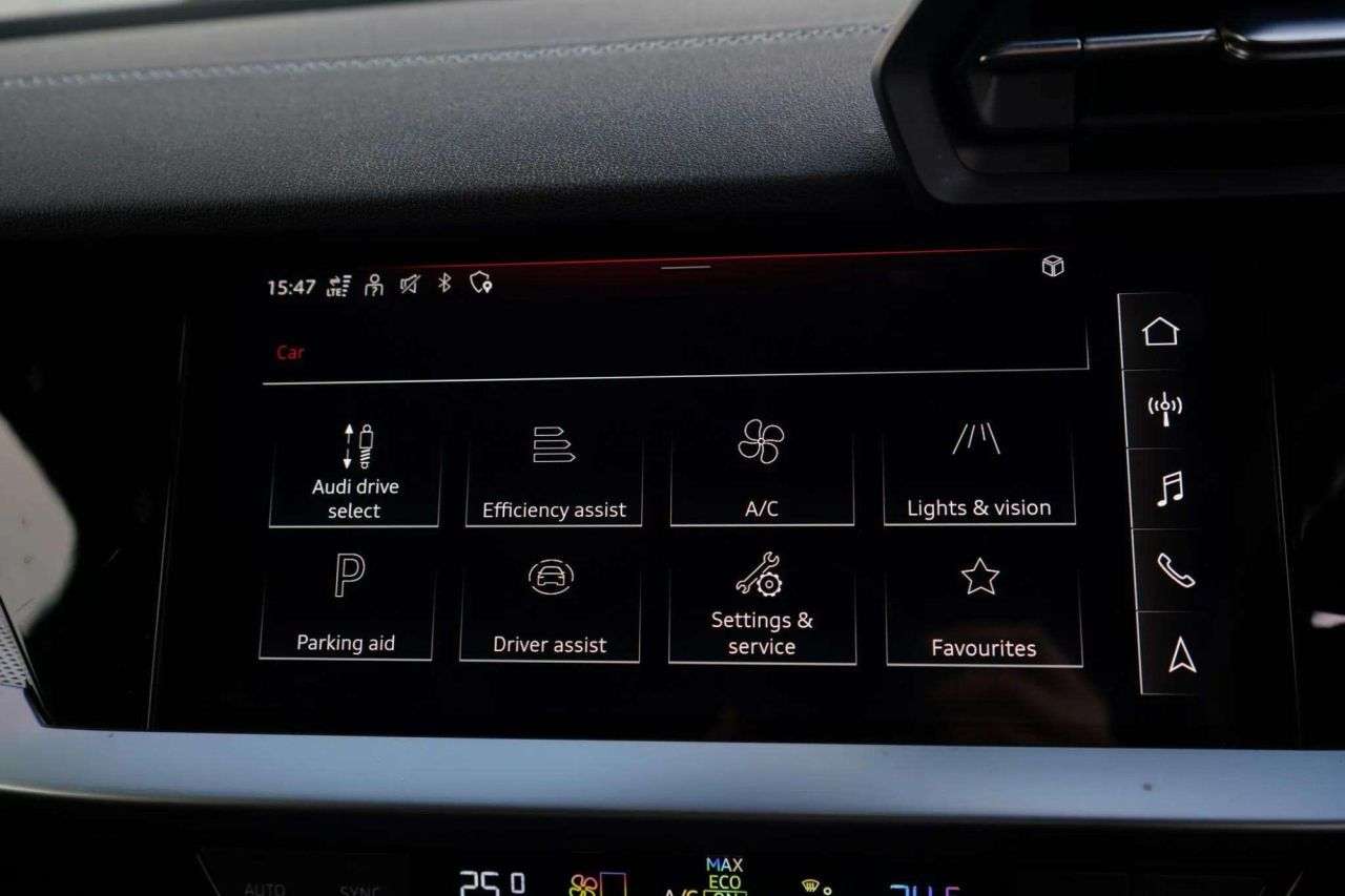 2021 AUDI A3 2021 AUDI A3