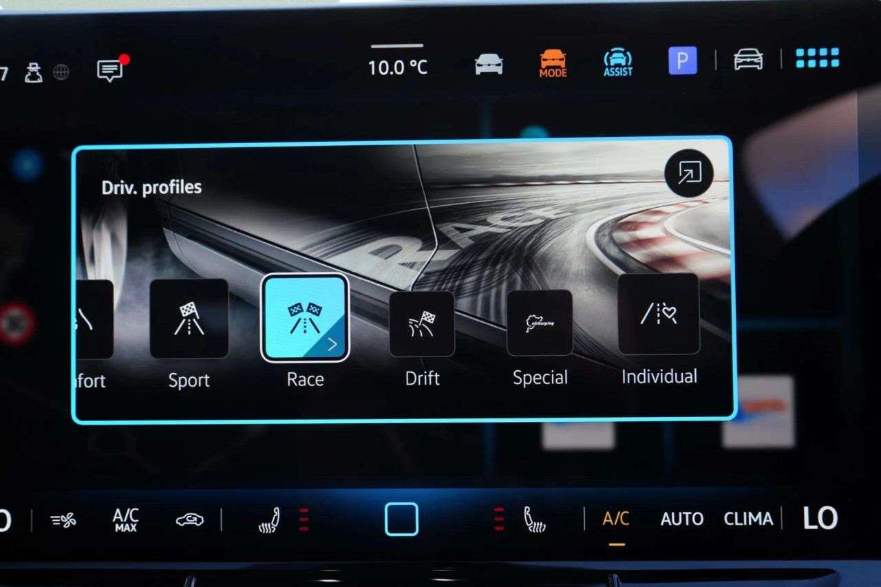 2025 VOLKSWAGEN GOLF 2025 VOLKSWAGEN GOLF