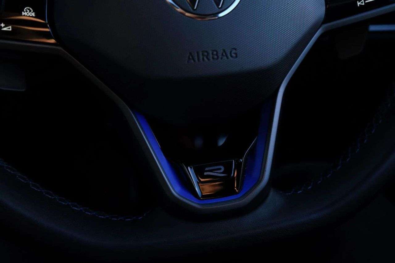 2025 VOLKSWAGEN GOLF 2025 VOLKSWAGEN GOLF