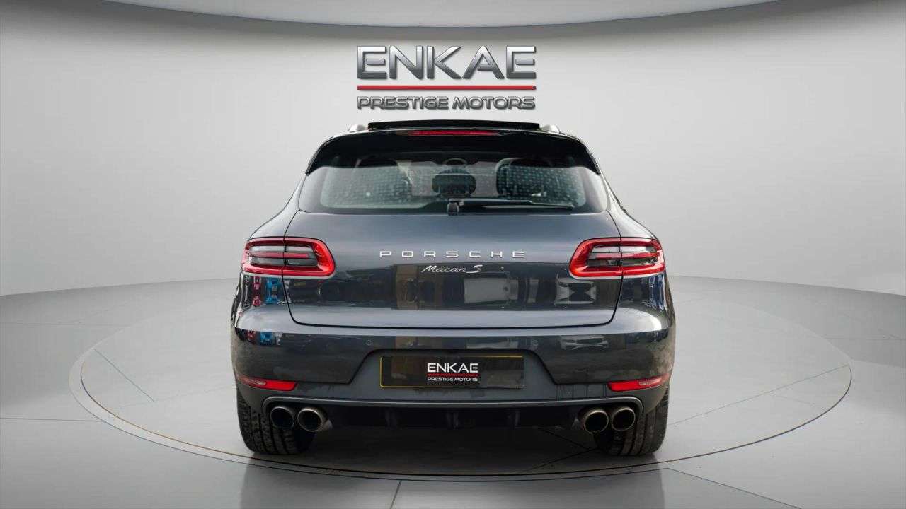 2018 PORSCHE MACAN 2018 PORSCHE MACAN