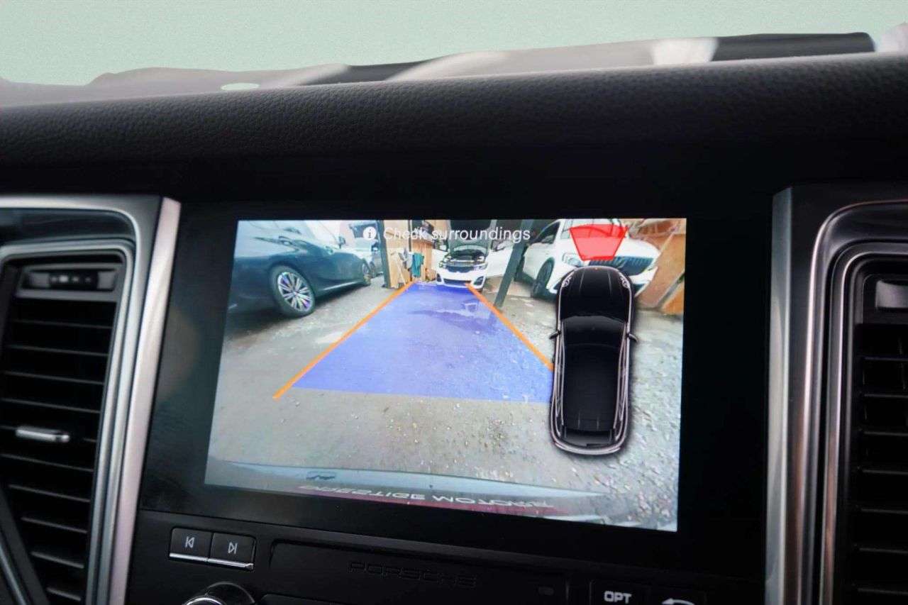 2018 PORSCHE MACAN 2018 PORSCHE MACAN