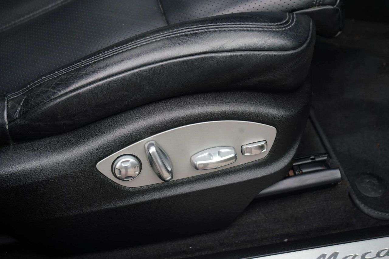 2018 PORSCHE MACAN 2018 PORSCHE MACAN