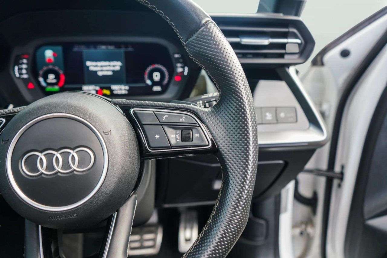 2021 AUDI S3 2021 AUDI S3